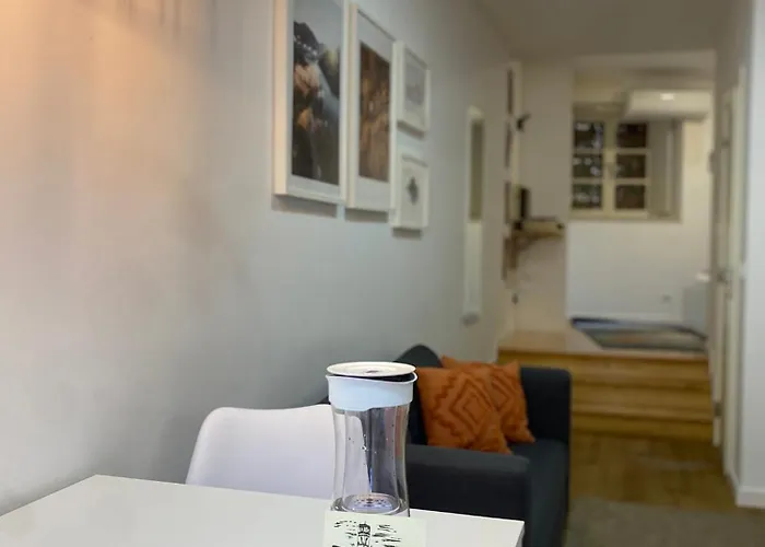 Apartment Blue Essence -