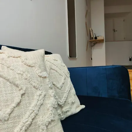 Apartment Blue Essence - *