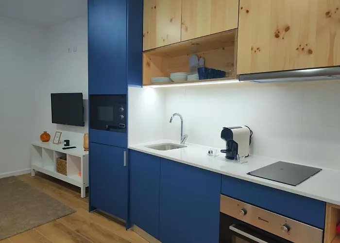 Blue Essence - Coimbra